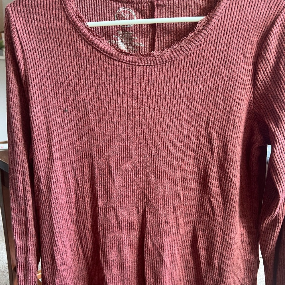 Super soft ribbed sweater. Perfect for the holidays!